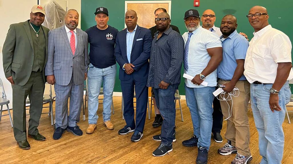 RCSG Support Group welcome guests, Newark Mayor Ras Baraka and US Congressman Donald Payne.